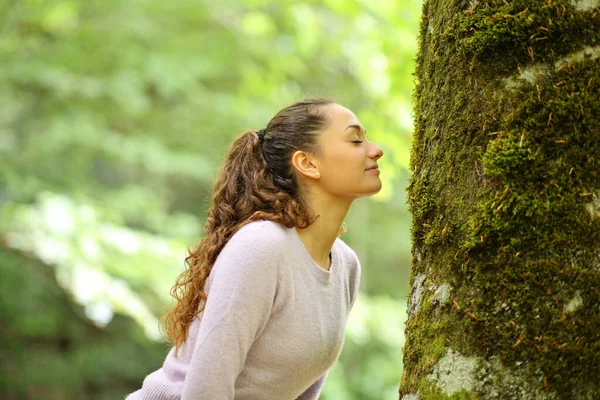 Profile Happy Woman Smelling Moss Tree Forest — Photo