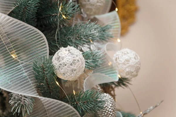 Christmas Tree Decorated White Lace Diy Baubles Cones Garlands Closeup — Stock Photo, Image