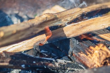 yakacak odun yanan