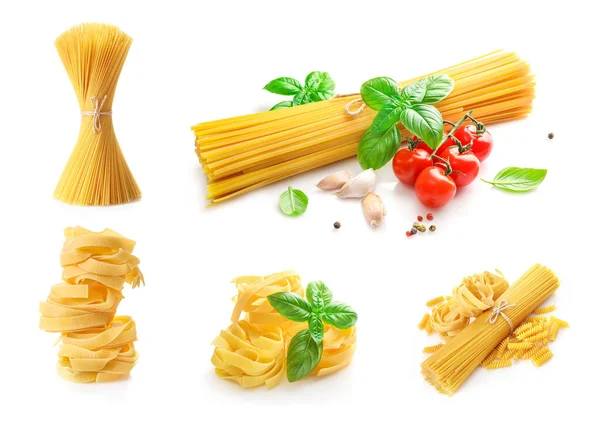 Set Diverse Composizioni Con Pasta Italiana Isolata Fondo Bianco — Foto Stock
