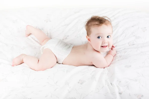 Bebé divertido con grandes ojos hermosos —  Fotos de Stock