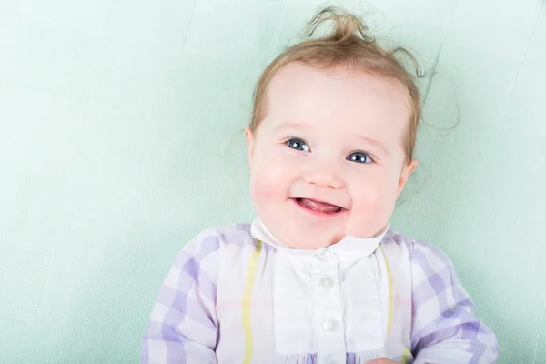 Aby girl in a green shirt — Stock Photo, Image