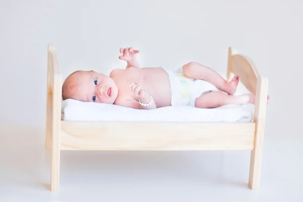 Pasgeboren baby slapen — Stockfoto