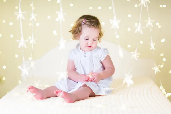 Adorable toddler girl — Stock Photo, Image