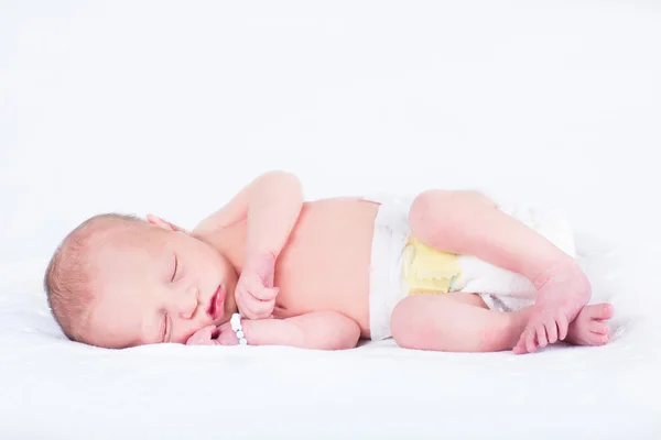 Однажды новорожденный мальчик — стоковое фото