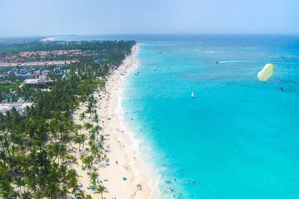 Bella spiaggia tropicale dall'aria — Foto Stock