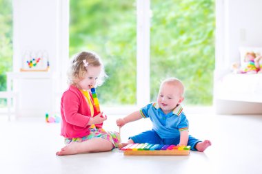 ksilofon ile müzik çocuklar