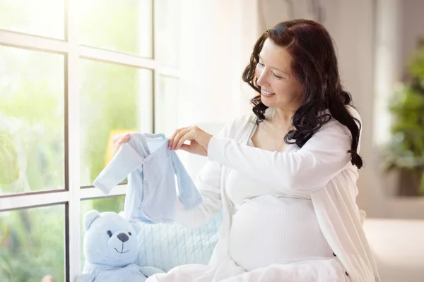 Pregnant Woman Home Asian Expecting Mother White Bedroom Healthy Pregnancy — Stock Photo, Image