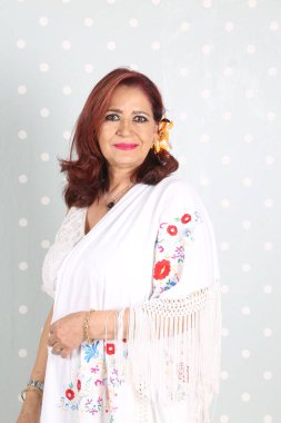 Güzel İspanyol Olgun Flamenko Dansçısı Flamenko, Flamenko