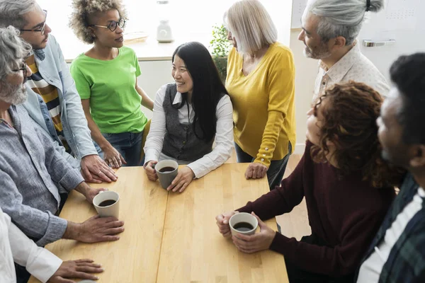 Persone Cucina Amici Multietnici Età Diversità Felice — Foto Stock