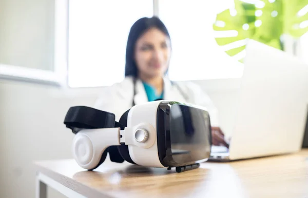 Concepto Metaverso Médico Del Hospital Enfoque Gafas Realidad Virtual — Foto de Stock