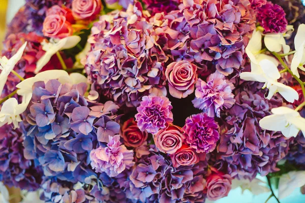 Flores de mesa de casamento — Fotografia de Stock