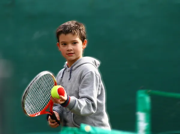 Piccolo tennis grande giocatore — Foto Stock