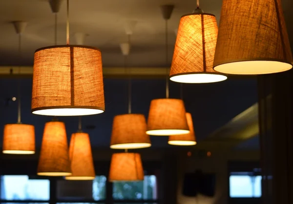 Lampy na kavárně — Stock fotografie