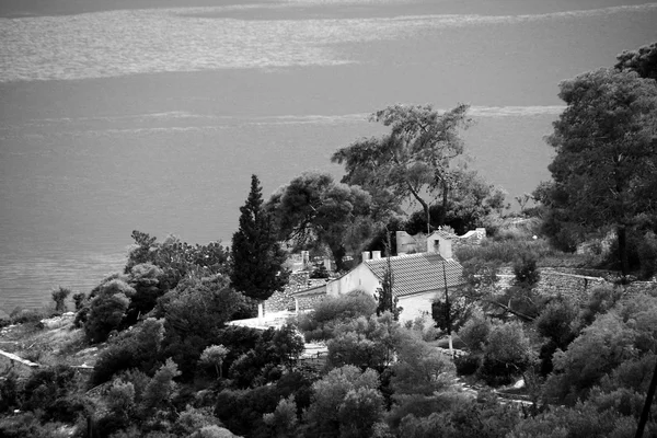 White small chapel — Stock Photo, Image