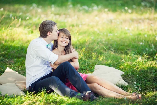 Hermosa pareja enamorada — Foto de Stock