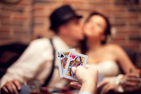 Bröllop. Kungen och drottningen, bruden och brudgummen. Poker — Stockfoto