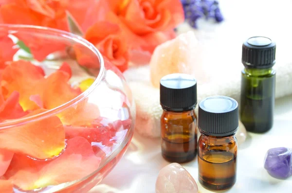 Ätherische Öle für die Aromatherapie — Stockfoto