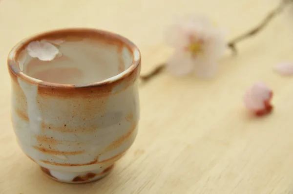 Japon pirinç şarabı
