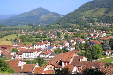 Fransa 'nın büyüleyici Saint-Jean-Pied-de-Port köyü