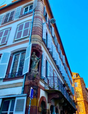 Strazburg şehrinde Noel boyunca güzel dekorasyonlar