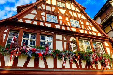 Strazburg şehrinde Noel boyunca güzel dekorasyonlar