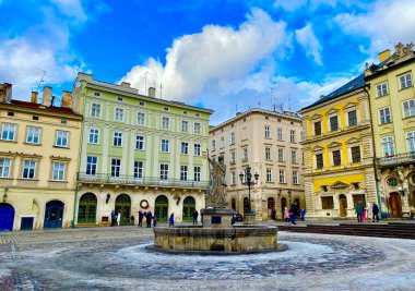 Ukrayna 'nın güzel eski kasabası Lviv
