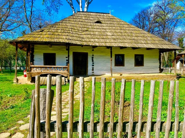Maison Roumaine Traditionnelle Bien Conservée — Photo