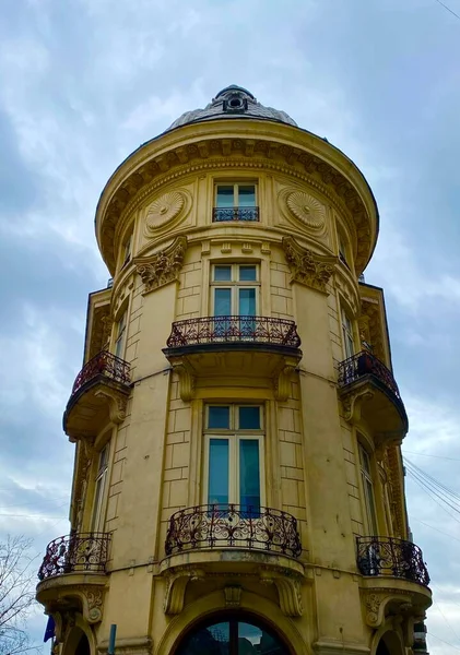 Romanya 'nın eski Bükreş kentindeki güzel mimari
