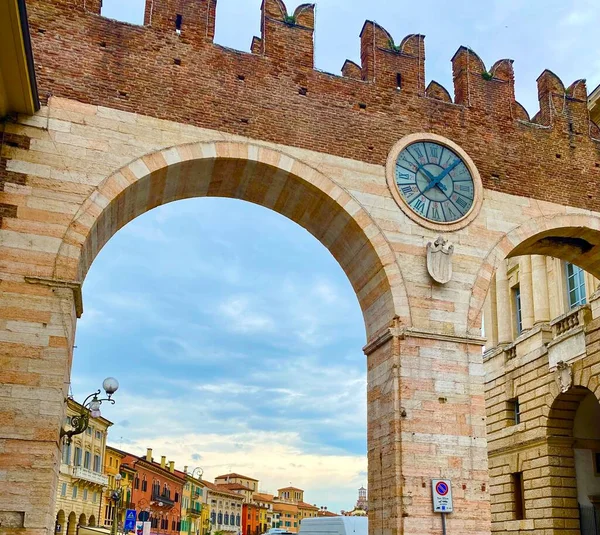 İtalya 'nın büyüleyici kasabası Verona