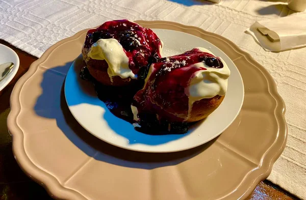 Ünlü Romen tatlı papanasi