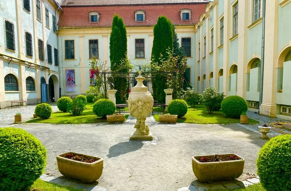 Brukenthal Museum Courtyard Sibiu — Stock Photo, Image