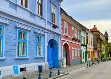 Romanya 'nın merkezindeki Transilvanya' nın büyüleyici tarihi Sibiu kasabası
