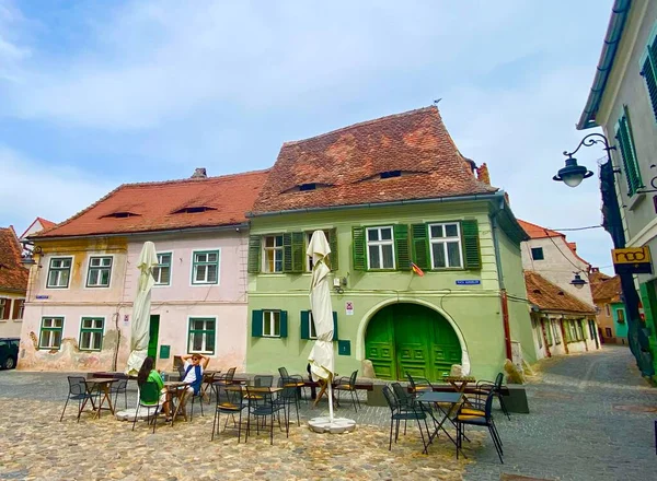 Romanya 'nın merkezindeki Transilvanya' nın büyüleyici tarihi Sibiu kasabası