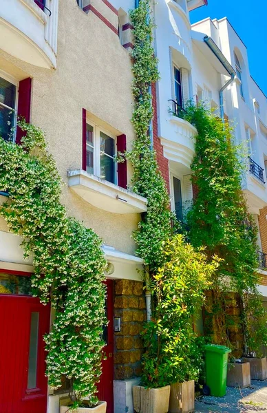 Hermosa Acogedora Calle Verde París — Foto de Stock