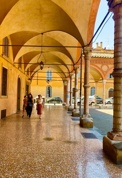 Gyönyörű Árkádok Történelmi Város Bologna Olaszországban — Stock Fotó