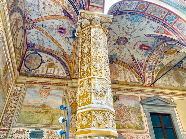 Kolumny Palazzo Vecchio Florencji — Zdjęcie stockowe