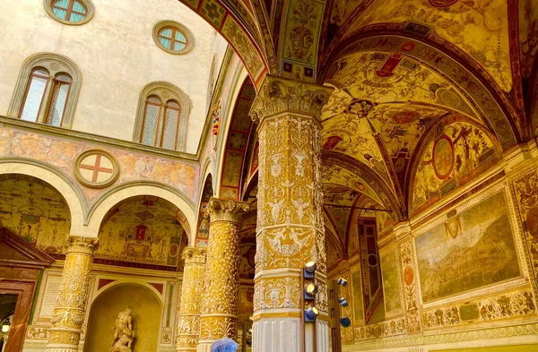 Kolumny Palazzo Vecchio Florencji — Zdjęcie stockowe