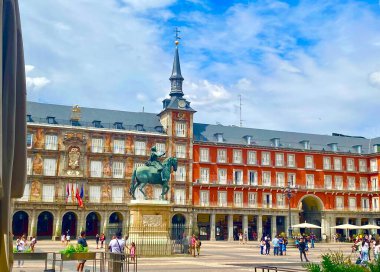 İspanya 'nın başkentindeki tarihi meydan