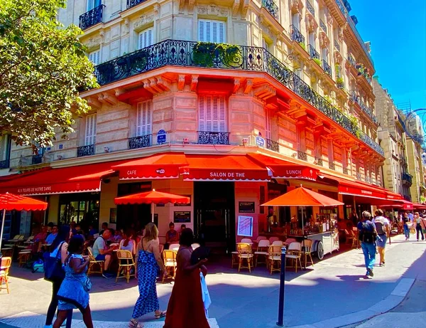 Sunny Summer Day Streets Paris Many People — Fotografia de Stock