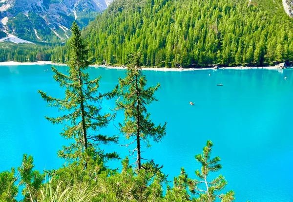 Beau Lac Braies Dans Les Montagnes Italiennes — Photo
