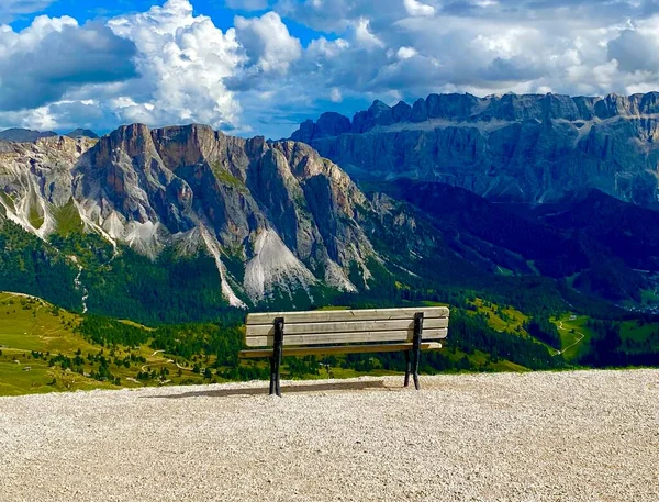 Bänk Med Panoramautsikt Seceda Italienska Alperna — Stockfoto