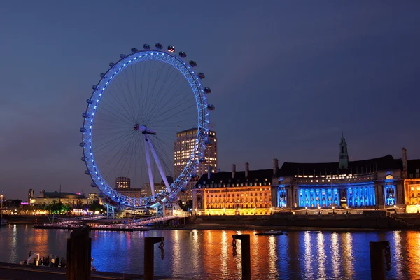 Лондонское колесо обозрения — стоковое фото