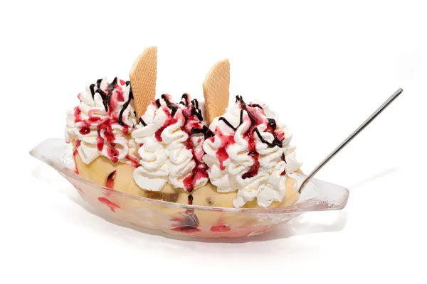 Banana split geïsoleerd — Stockfoto