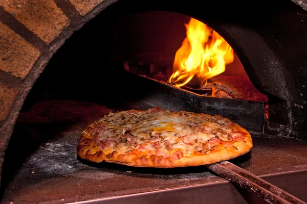 fırında pişirme pizza