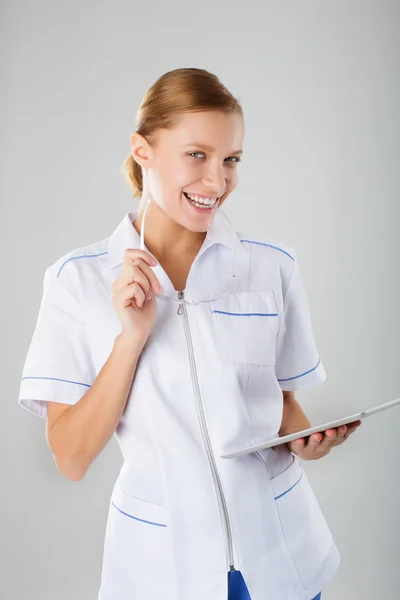 Image of an enthusiastic intern looking at camera — Stock Photo, Image