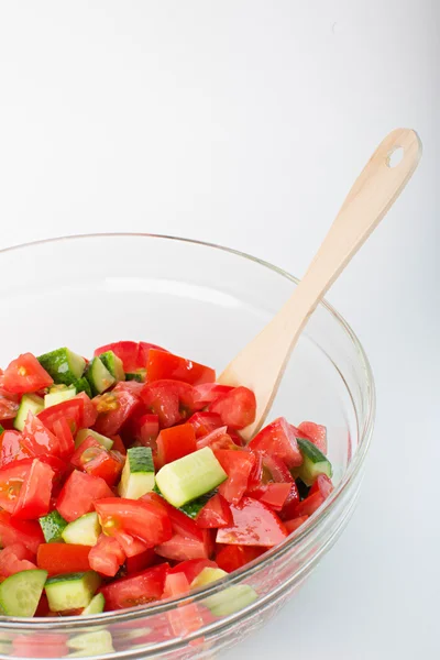 Rodajas de tomate en rodajas en un tazón — Foto de Stock