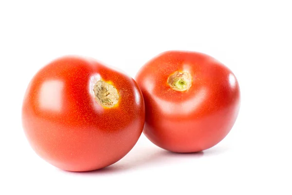 Κόκκινες ντομάτες σε λευκό φόντο — Φωτογραφία Αρχείου