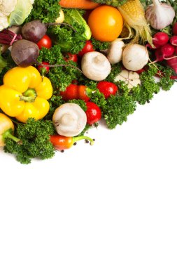 Beyaz bir arka plan üzerinde izole sebze