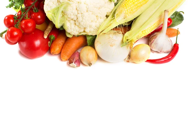 Grönsaker isolerad på en vit bakgrund — Stockfoto